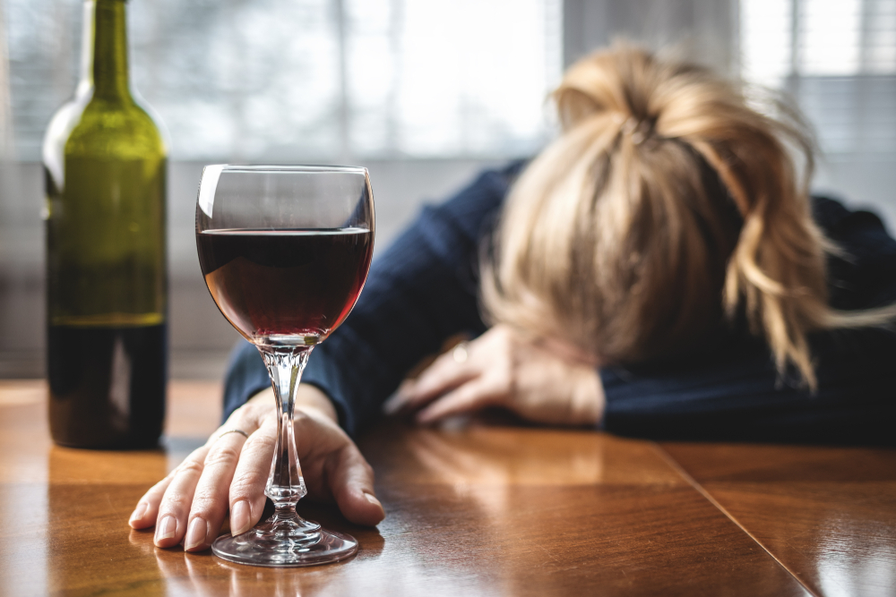 Reasons Why Wine Makes You Sleepy (Red & White Wine)